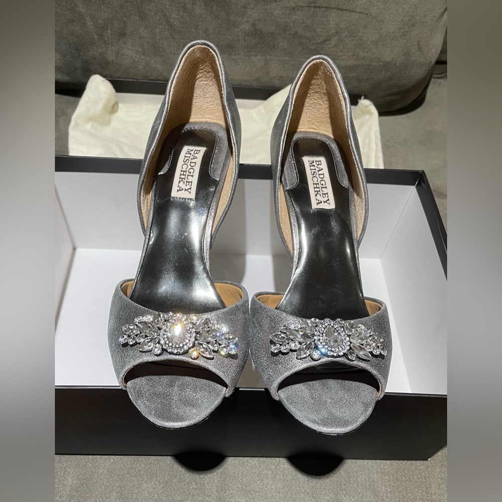 Badley Mishka Sugar D’Orsay II, Size 8 in Pewter